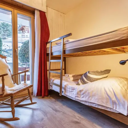 Nev 404 Centrally Located 6 Pax And Garage Apartment