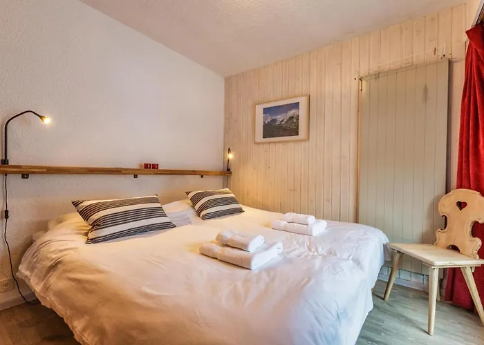 Nev 404 Centrally Located 6 Pax And Garage