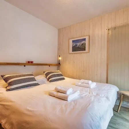 Nev 404 Centrally Located 6 Pax And Garage