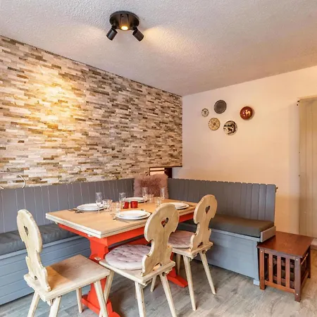 Nev 404 Centrally Located 6 Pax And Garage Appartement