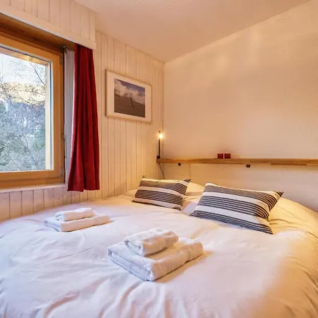 Nev 404 Centrally Located 6 Pax And Garage لا تزوماز