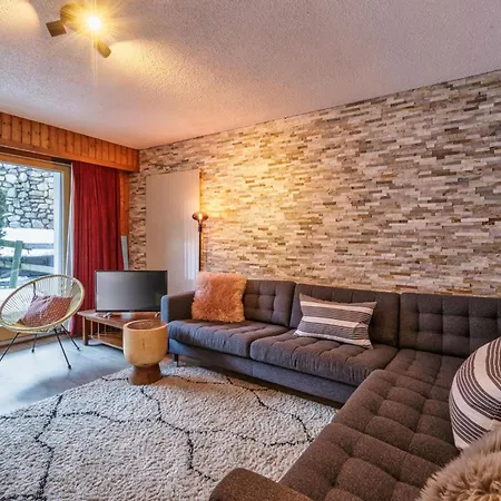 Nev 404 Centrally Located 6 Pax And Garage لا تزوماز